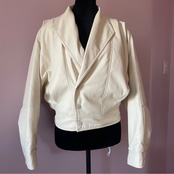 NEW! MOTHER- The Big Time Faux Leather Jacket in Drunk in Love Ivory Size Small - Picture 2 of 11